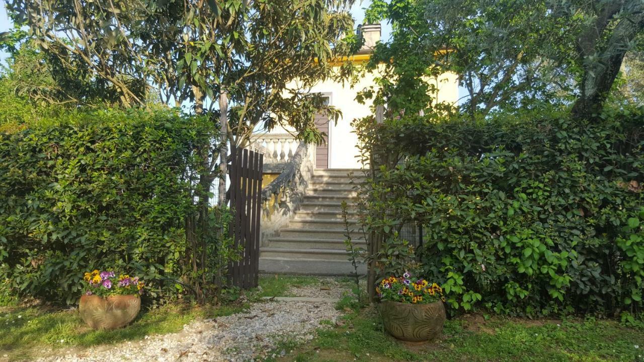 Casolare Al Dopolavoro Villa Lucca Buitenkant foto